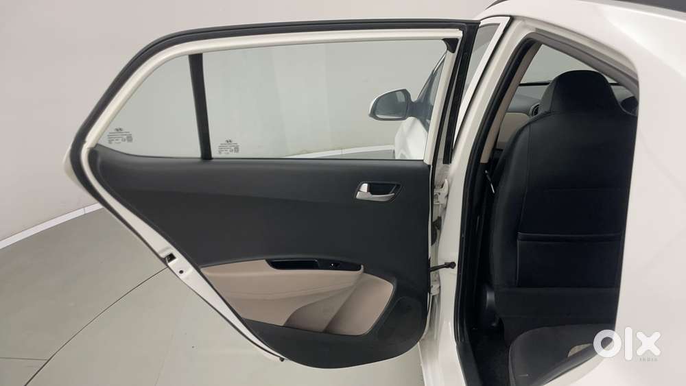 Hyundai Grand I10 1.2 Kappa Sportz, 2015, Petrol