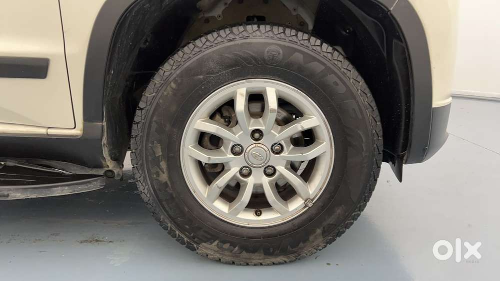 Mahindra Tuv 300 Mhawk100 T8, 2019, Diesel