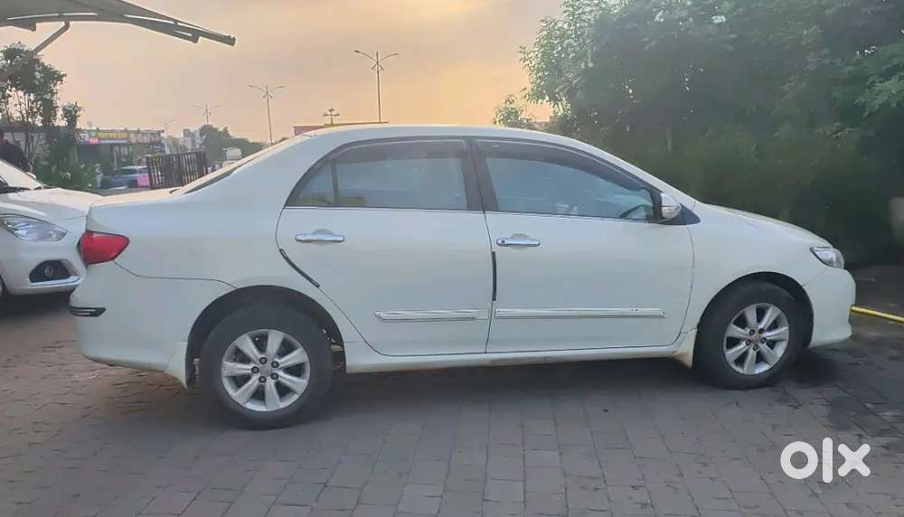Toyota Corolla Altis 2011 Diesel Well Maintained Inshurance