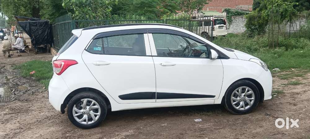 Hyundai Grand I10 1.2 Crdi Sportz Option, 2017, Petrol