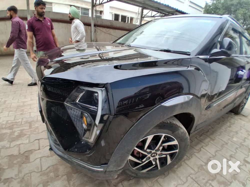 Mahindra Xuv 3xo Petrol 2024