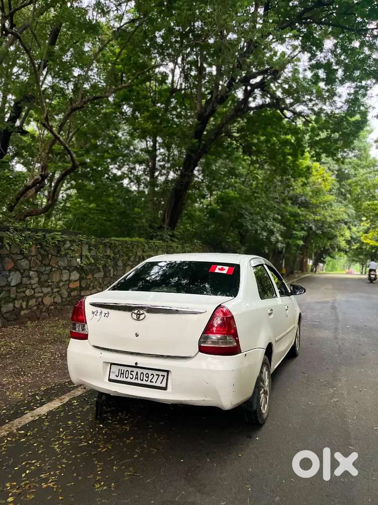 Toyota Etios Sportivo 2012