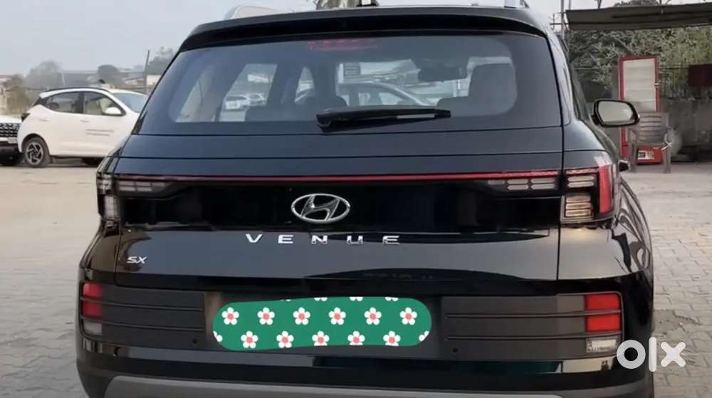 Hyundai Venue S Plus Petrol Automatic 2025, Hr 10 Number, Single Hand