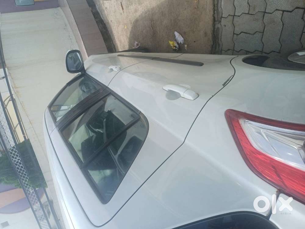 Maruti Suzuki Swift 2012