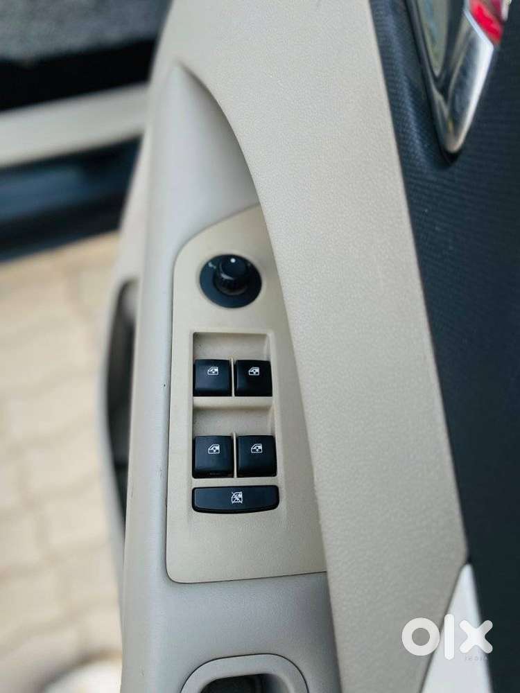 Mahindra Marazzo M6, 2019, Diesel