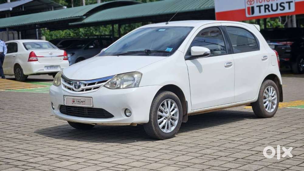 Toyota Etios Liva V, 2013, Petrol