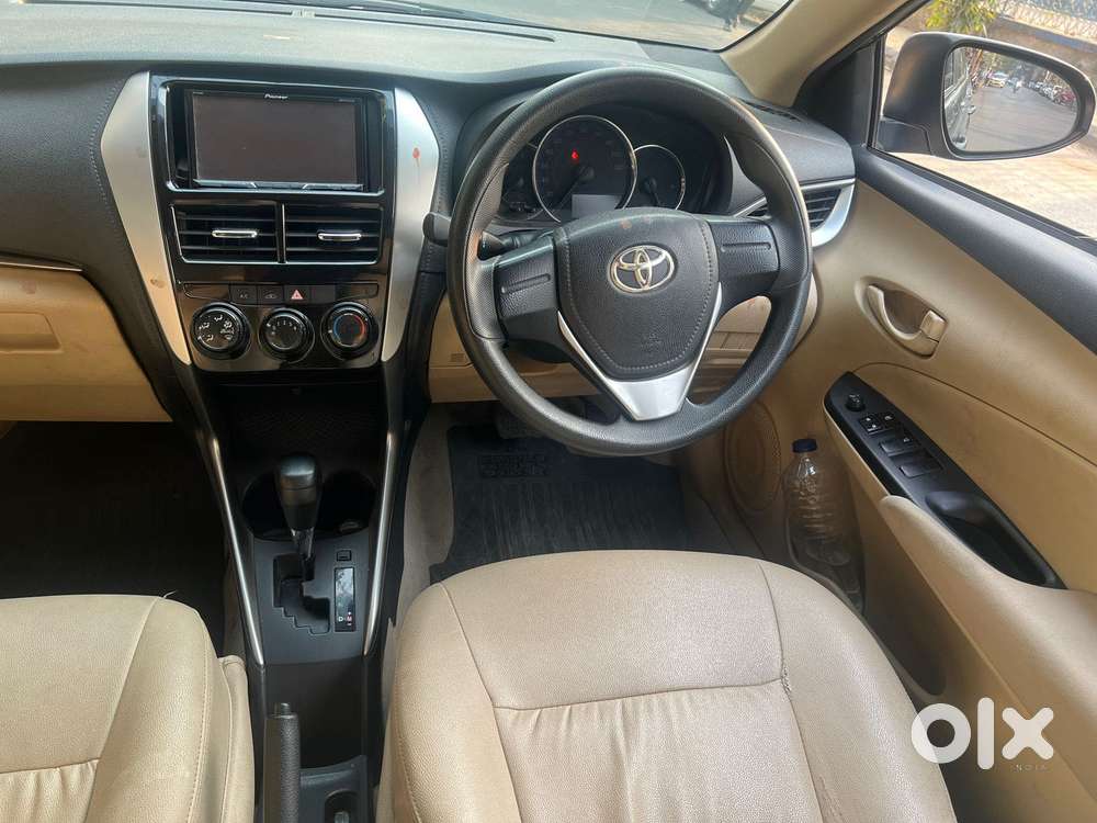 Toyota Yaris J Cvt, 2018, Petrol
