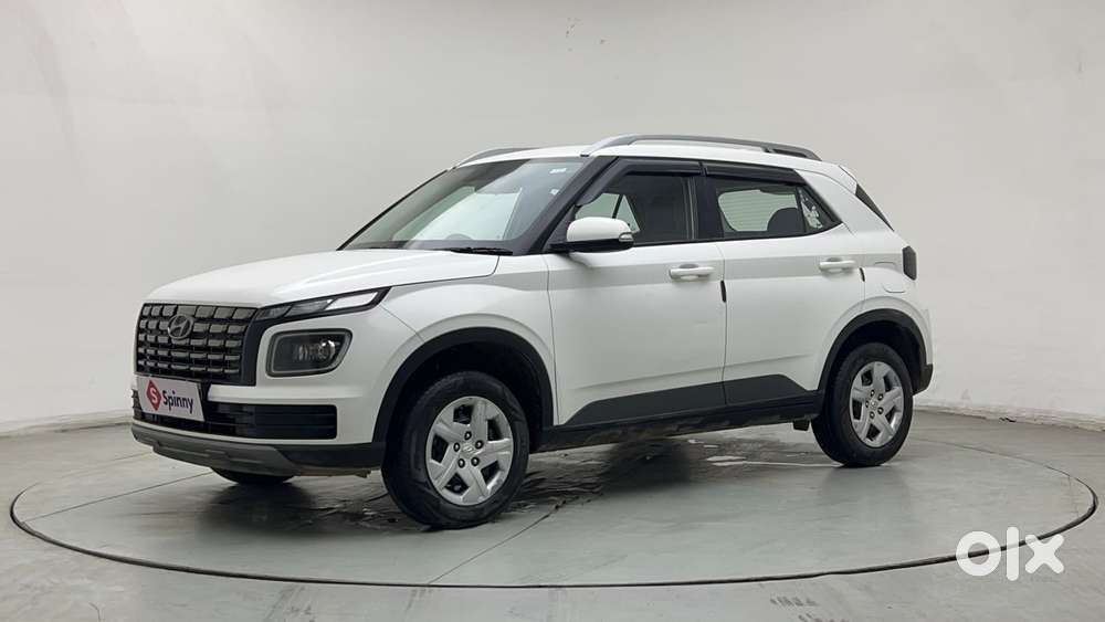 Hyundai Venue 1.2 S (o), 2022, Petrol