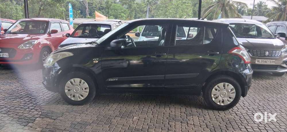 Maruti Suzuki Swift 2011-2014 Lxi, 2012, Petrol