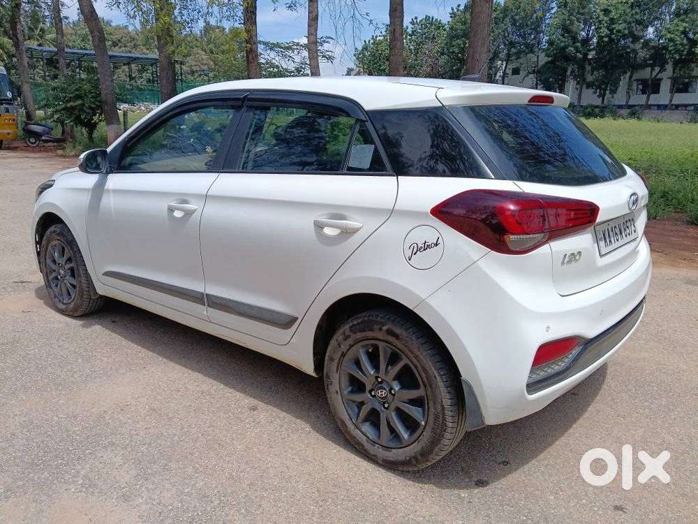 Hyundai i20 Sportz Plus CVT, 2020, Petrol