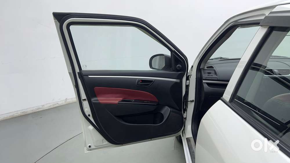 Maruti Suzuki Swift 1.2 Lxi (o), 2017, Petrol