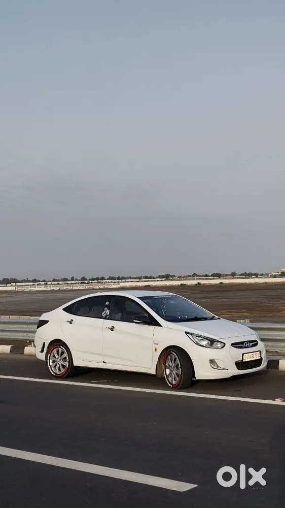 Hyundai Verna Fluidic Sx