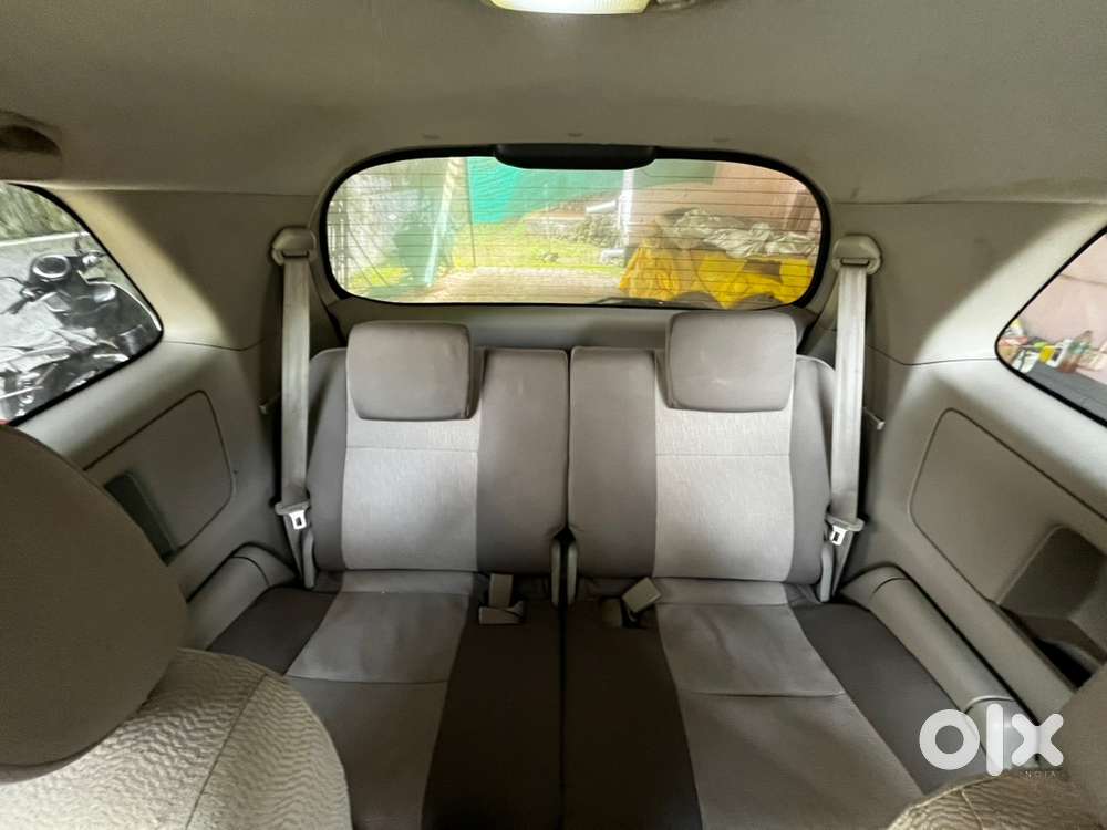 Toyota Innova 2013 Diesel Well Maintained