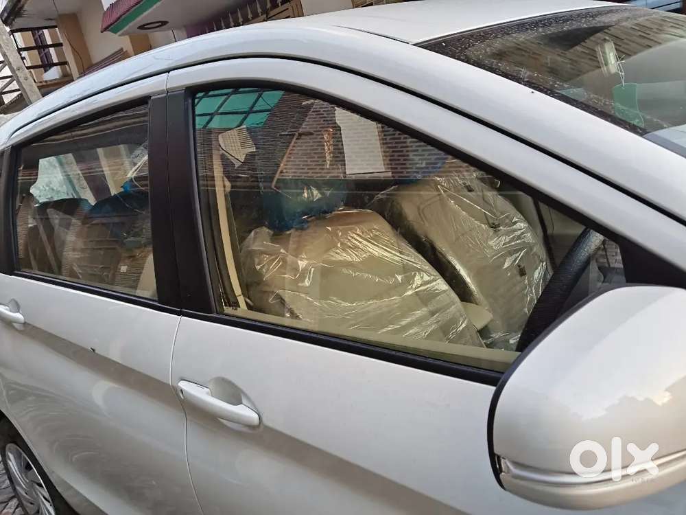 Maruti Suzuki Ertiga 2026 Vxi Cng Petrol