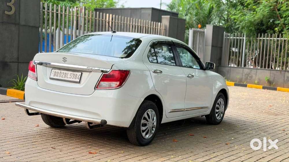 Maruti Suzuki Dzire 1.2 Vxi, 2023, Petrol