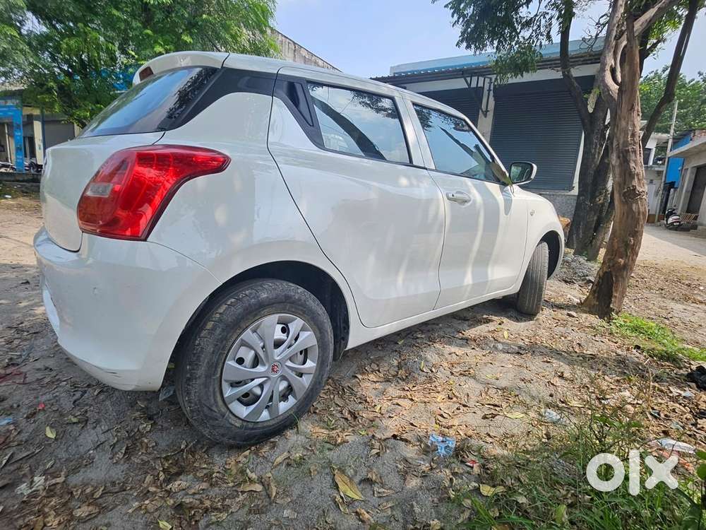 Maruti Suzuki Swift Lxi 2023/2024