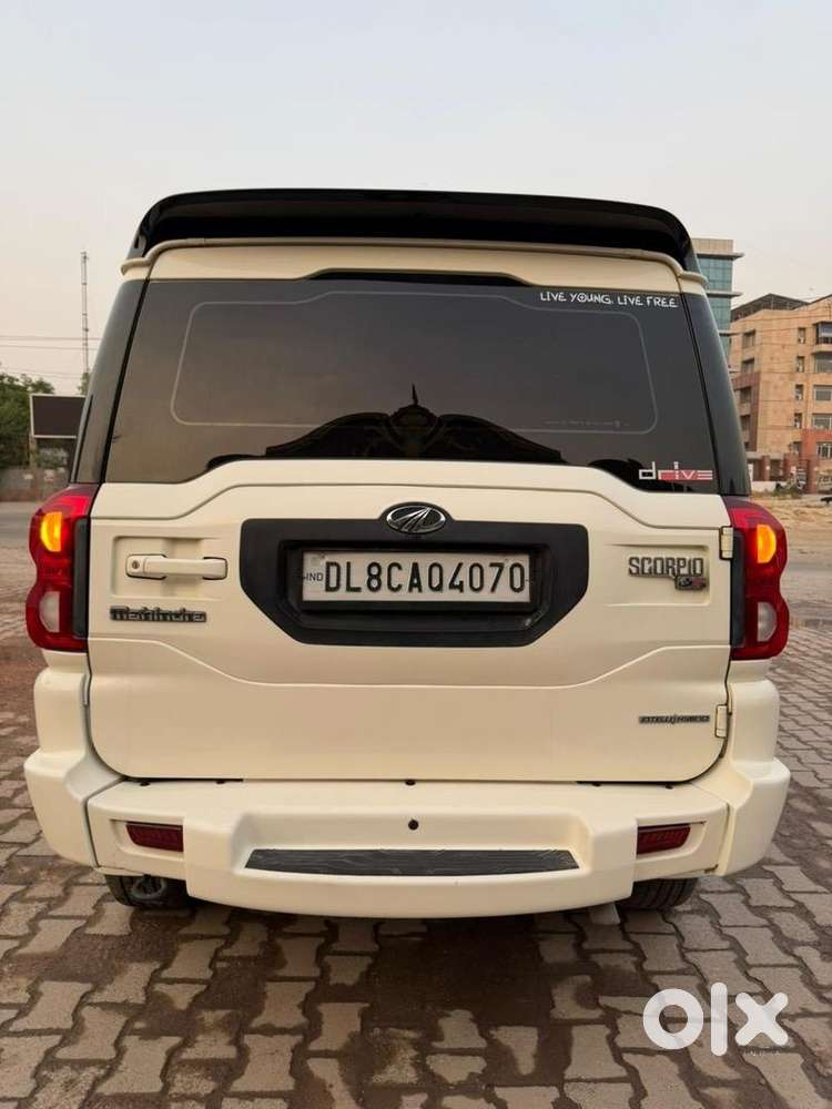 Delhi Number Plate