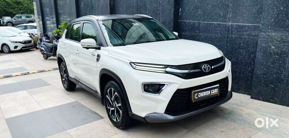Toyota Urban Cruiser Hyryder 1.5 V Hybrid, 2023, Cng & Hybrids