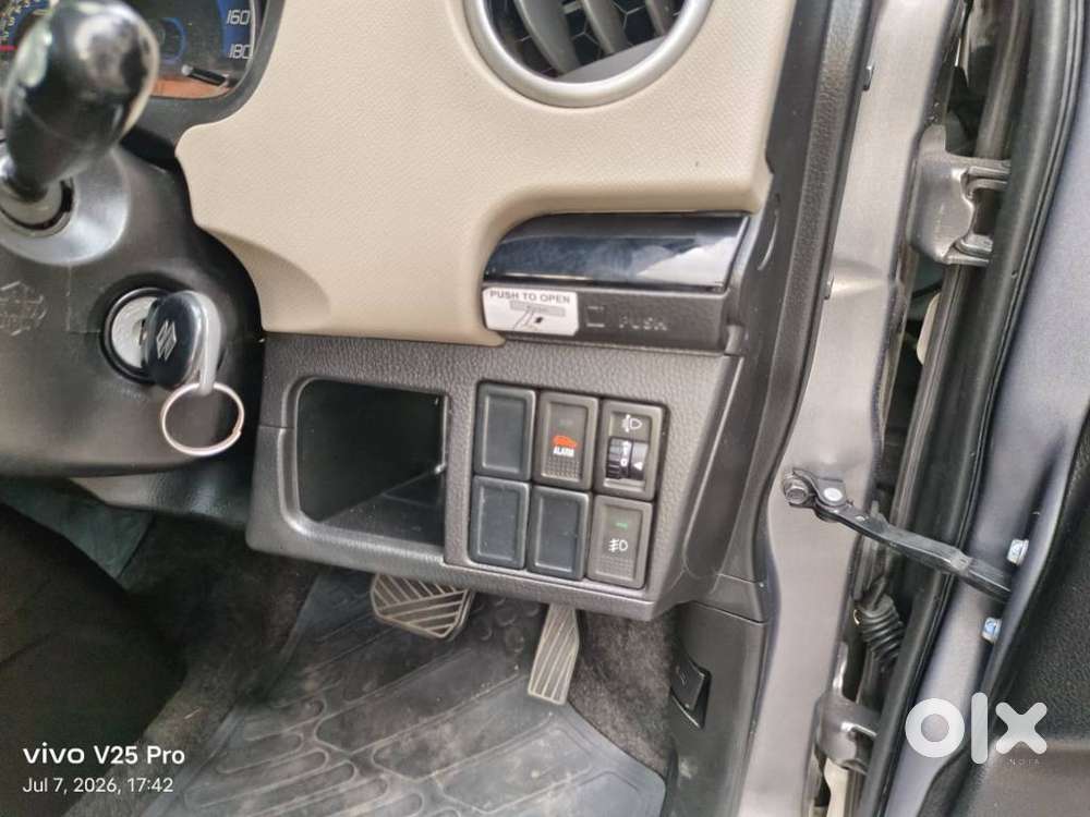 Maruti Suzuki Wagon R 1.0 Vxi Plus (o) Amt, 2018, Petrol