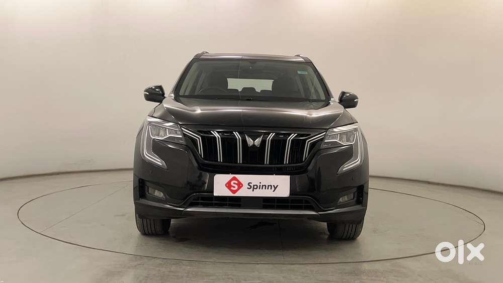 Mahindra Xuv700 2.0 Ax 5 Petrol Mt 7 Str, 2025, Petrol