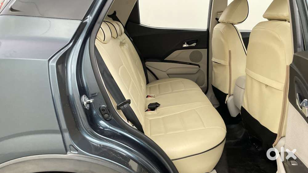 Mahindra Xuv300 W8 Option, 2021, Petrol