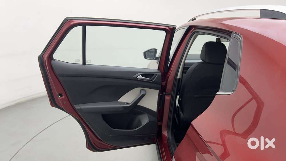 Volkswagen Taigun Topline 1.0 Tsi At (electric Seats), 2022, Petrol