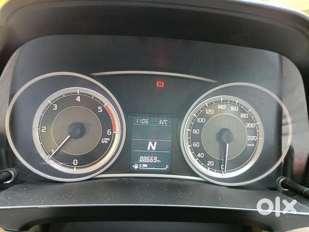 Maruti Suzuki Swift Dzire Amt Vdi, 2017, Diesel