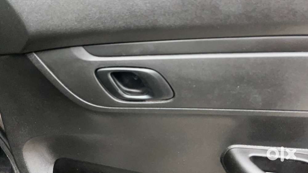 Renault Kwid 1.0 Rxt Amt Opt, 2017, Petrol