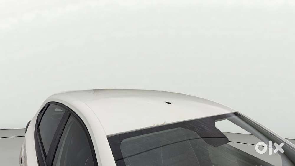 Tata Altroz 1.2 Xe, 2021, Petrol