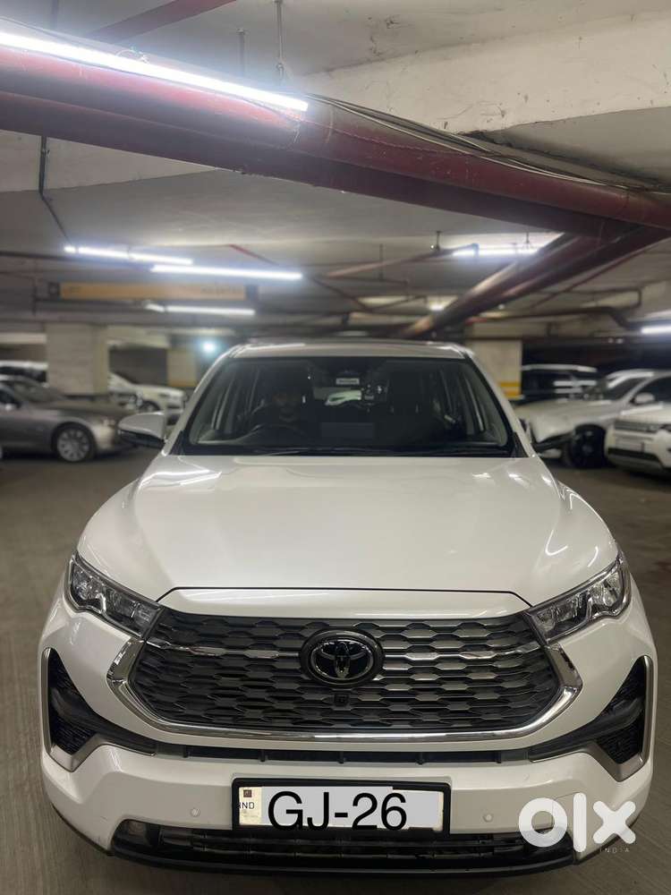 Toyota Innova Hycross 2.0 Zx (o) Hybrid 7 Str, 2025, Petrol