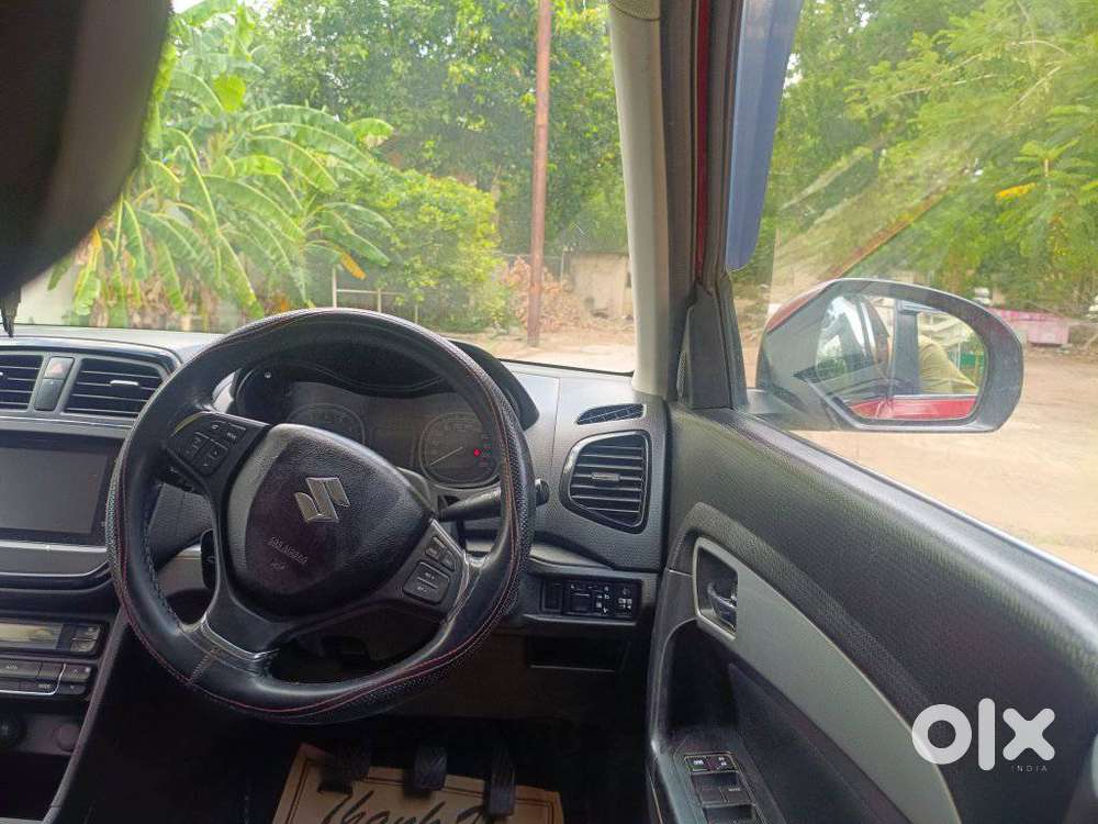 Maruti Suzuki Brezza 1.5 Zxi Plus Smart Hybrid Dual Tone, 2020, Petr..