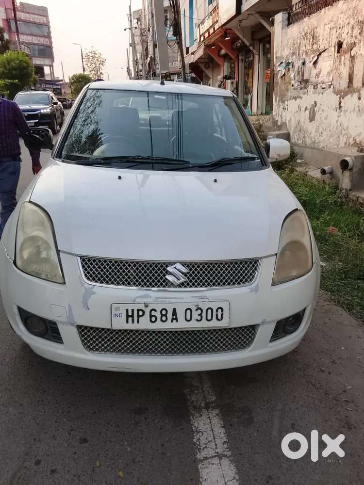 White Colour Swift Sezire