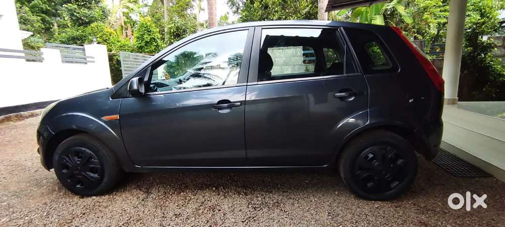 Ford Figo 2011 Diesel 142000 Km Driven