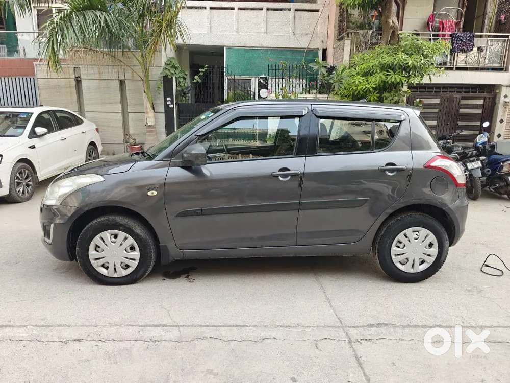 Swift Lxi Optional 
Pure Petrol
2016 December
1 St Owner
66000 Km Driv