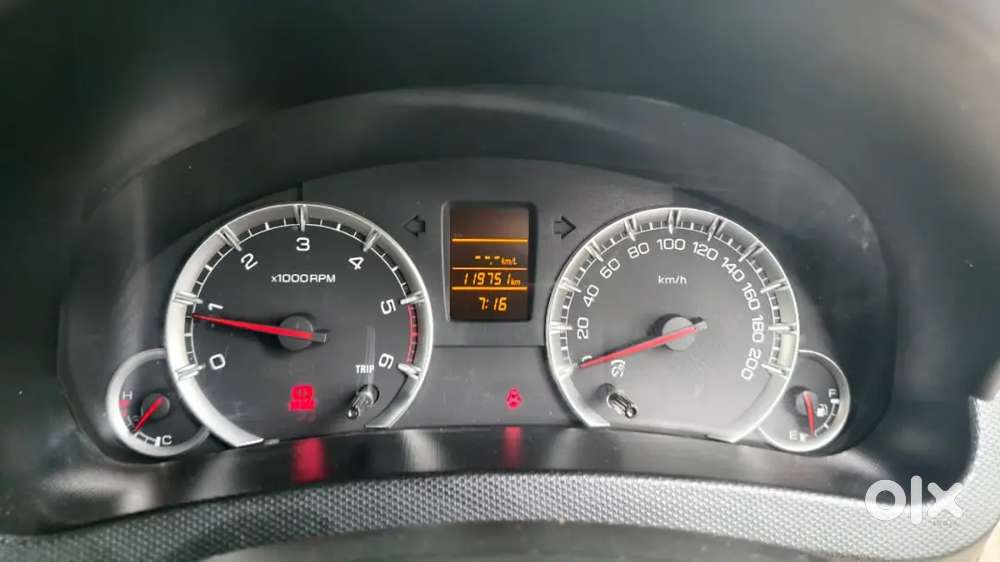 Maruti Suzuki Swift Dzire 2013 Diesel 120000 Km Driven