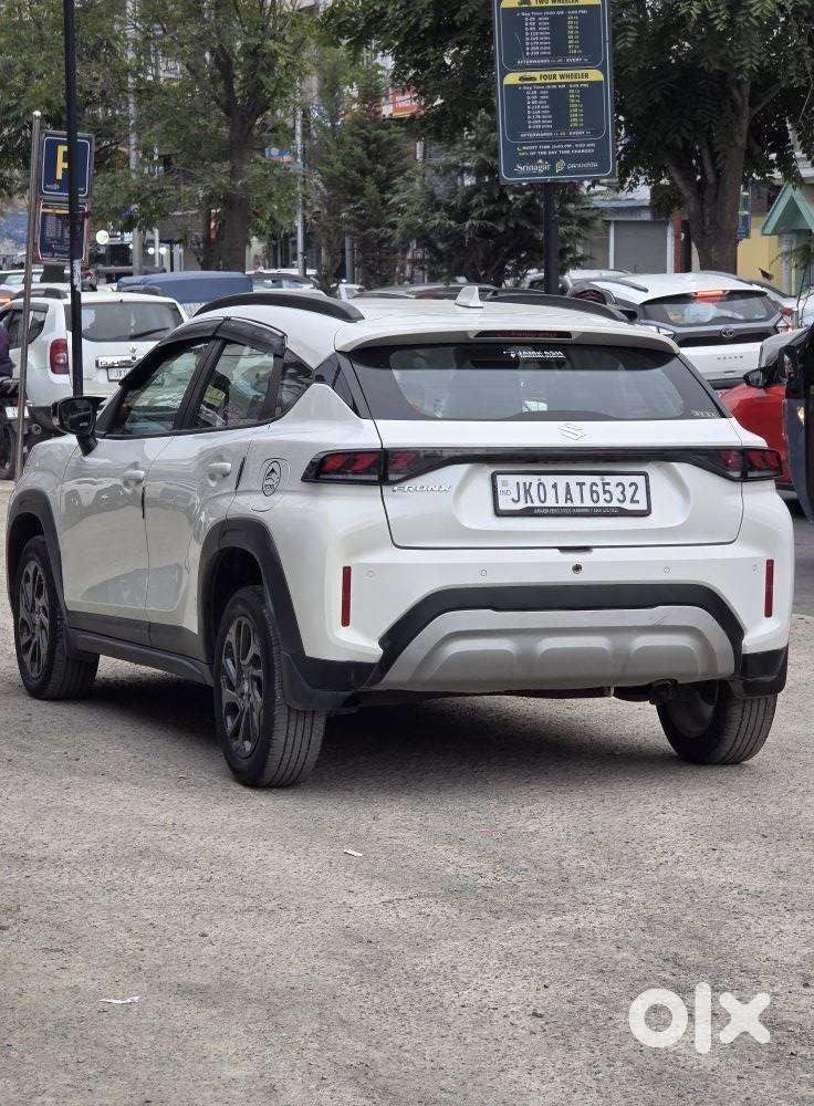 Maruti Suzuki Fronx Delta Plus 1.2 Ags, 2023, Petrol