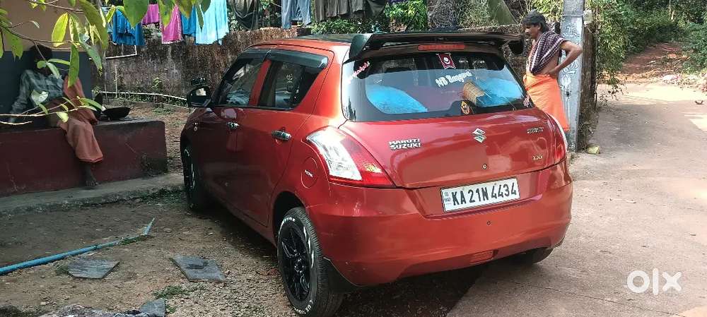 Maruti Suzuki Swift 2013 Petrol 110000 Km Driven