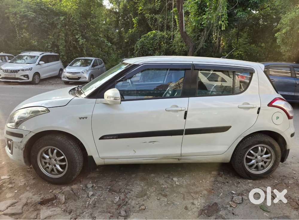 Maruti Suzuki Swift Vxi 2016