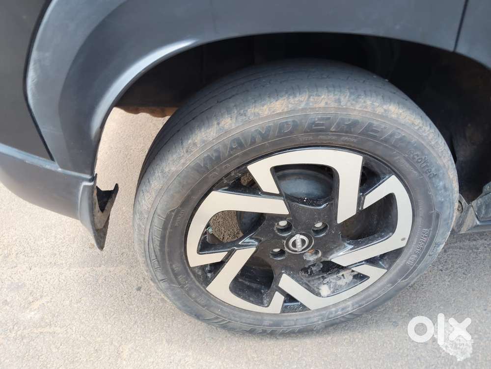 Nissan Magnite 1.0 Xv Premium Turbo (o), 2021, Petrol