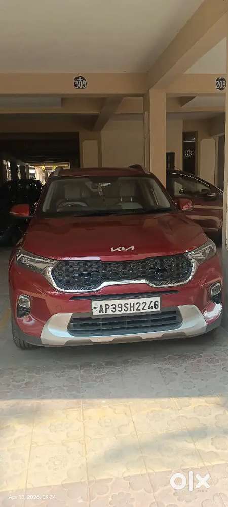 Kia Sonet 2023 Auto Gear Diesel Good Condition