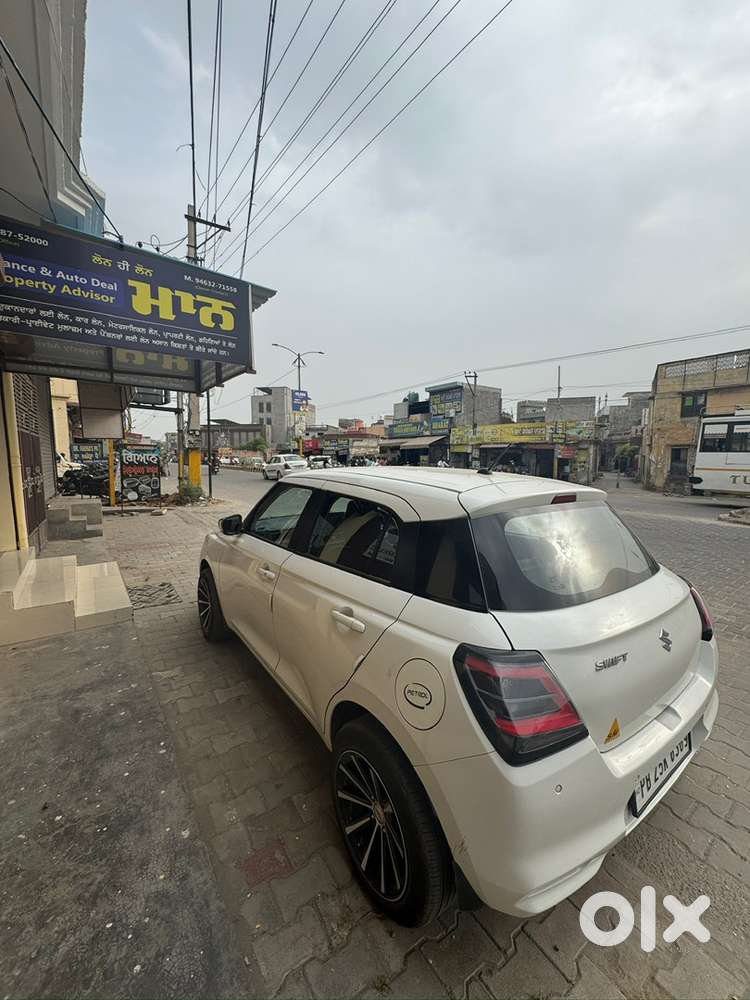 Maruti Suzuki Swift Vxi 2025