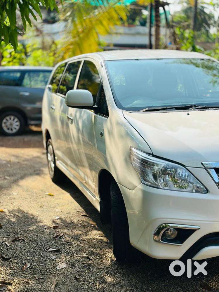 Toyota Innova 2.5 G (diesel) 7 Seater, 2016, Diesel