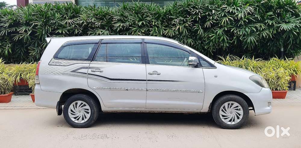Toyota Innova 2.5 V 7 Str, 2012, Diesel