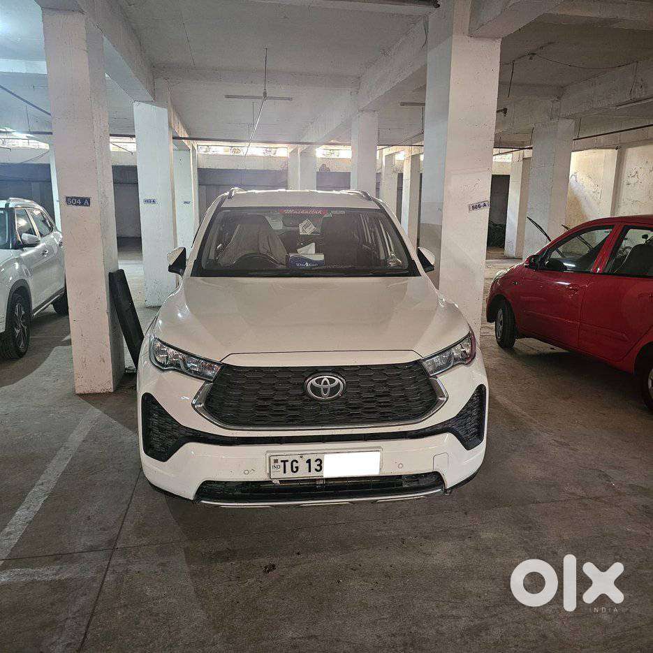 Toyota Innova Hycross 2.0 Vx Hybrid 7 Str, 2023, Petrol