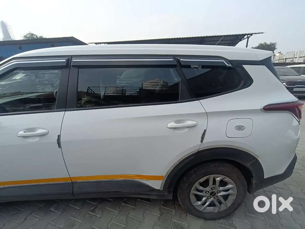 Kia Carens 2024 Diesel 97000 Km Driven With 1.25l Business Opportunity