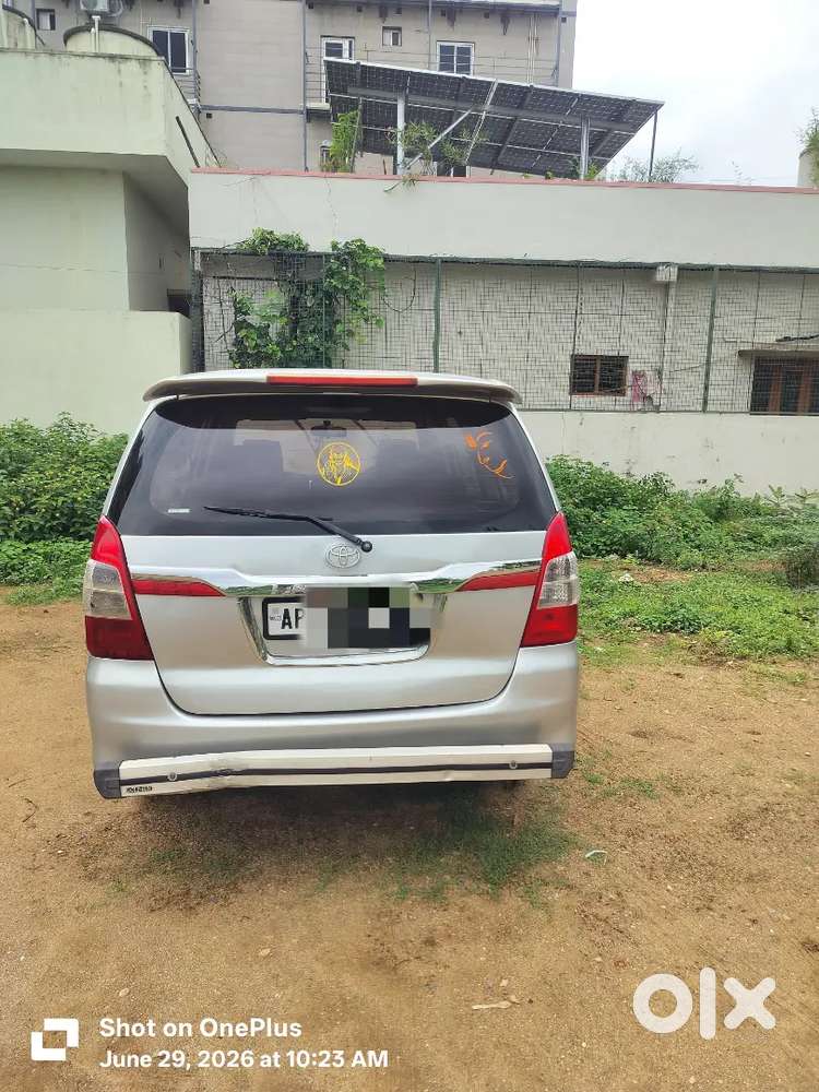 Toyota Innova Diesel 2012