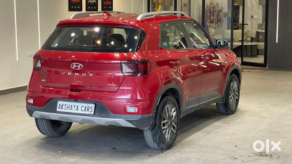 Hyundai Venue S Turbo, 2021, Petrol
