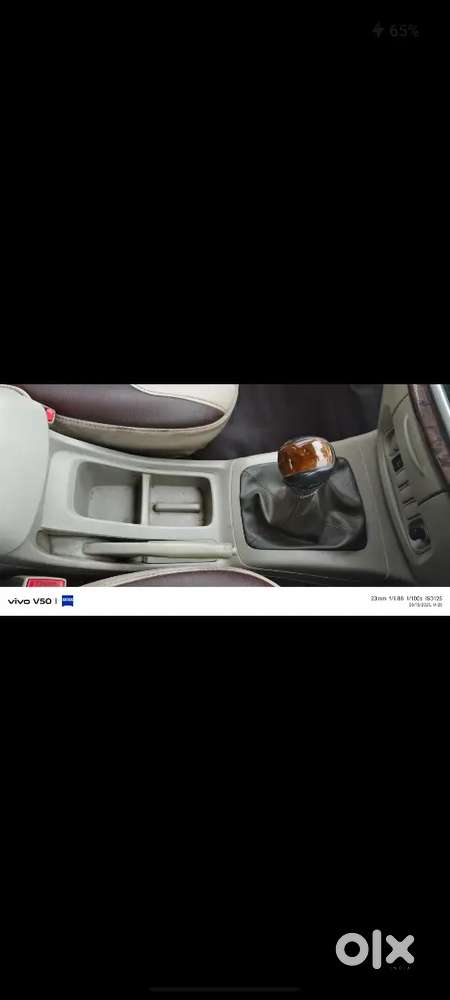 Toyota Innova 2013 Diesel 300000 Km Driven