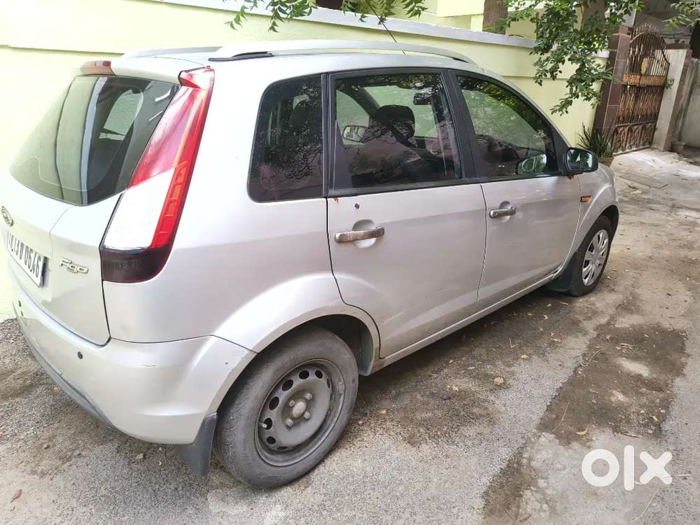 Ford Figo Petrol Exi 2015