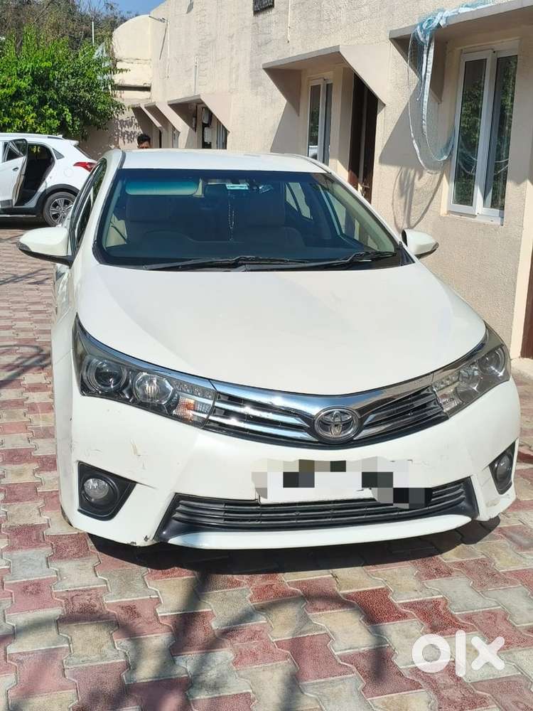 Toyota Corolla Altis Automatic 2017 Petrol Well Maintained